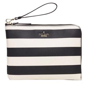 Kate Spade Charger Purse